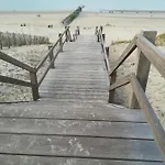 Bartine - Modern And Spacious Flat Near The Sea, Free Parking Space