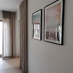 Bartine - Modern And Spacious Flat Near The Sea, Free Parking Space *