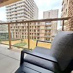 Bartine - Modern And Spacious Flat Near The Sea, Free Parking Space * 奥斯滕德