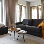 Bartine - Modern And Spacious Flat Near The Sea, Free Parking Space *