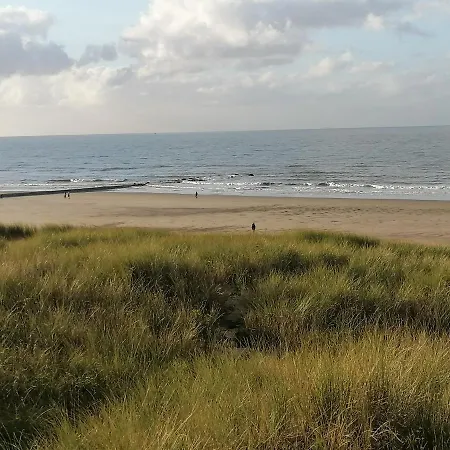 Bartine - Modern And Spacious Flat Near The Sea, Free Parking Space *