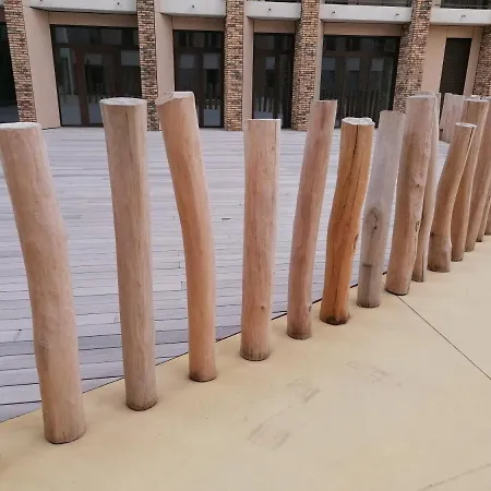 Bartine - Modern And Spacious Flat Near The Sea, Free Parking Space Остенде