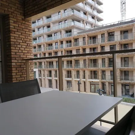 Bartine - Modern And Spacious Flat Near The Sea, Free Parking Space