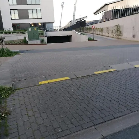 Апартаменти Bartine - Modern And Spacious Flat Near The Sea, Free Parking Space Остенде