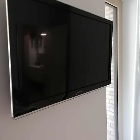 Bartine - Modern And Spacious Flat Near The Sea, Free Parking Space Lägenhet