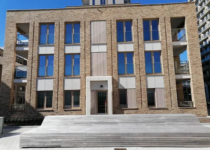 公寓 Bartine - Modern And Spacious Flat Near The Sea, Free Parking Space *