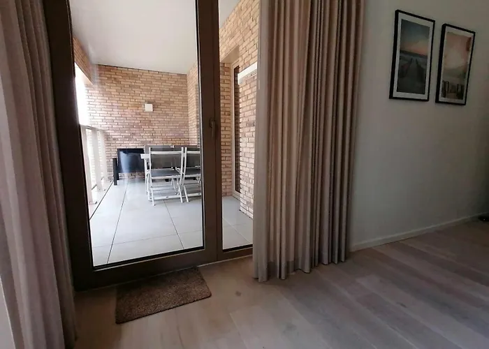 Bartine - Modern And Spacious Flat Near The Sea, Free Parking Space