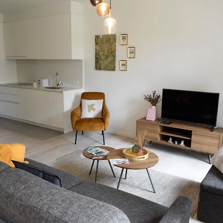 Bartine - Modern And Spacious Flat Near The Sea, Free Parking Space Ostende