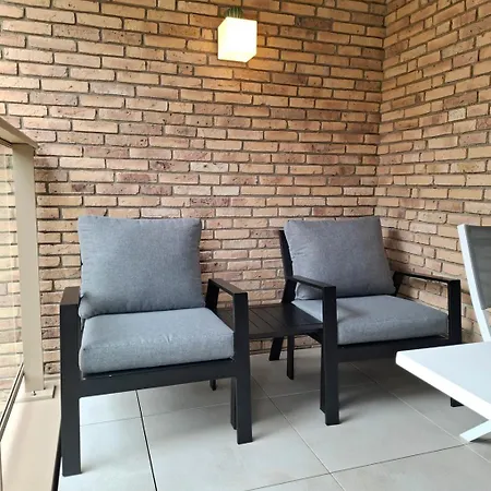 公寓 Bartine - Modern And Spacious Flat Near The Sea, Free Parking Space *