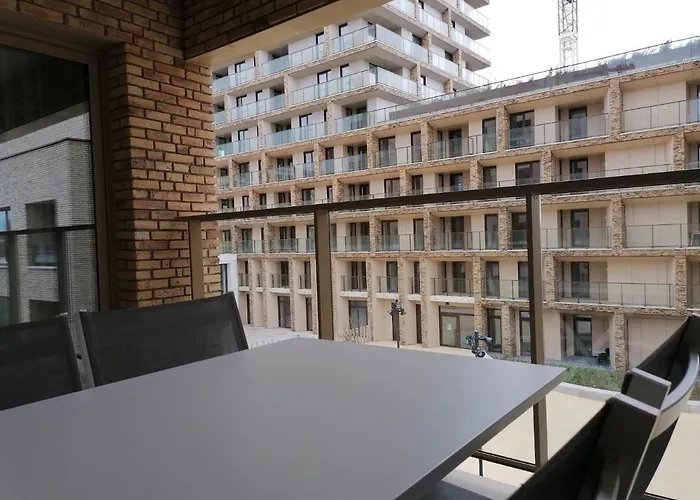 Bartine - Modern And Spacious Flat Near The Sea, Free Parking Space